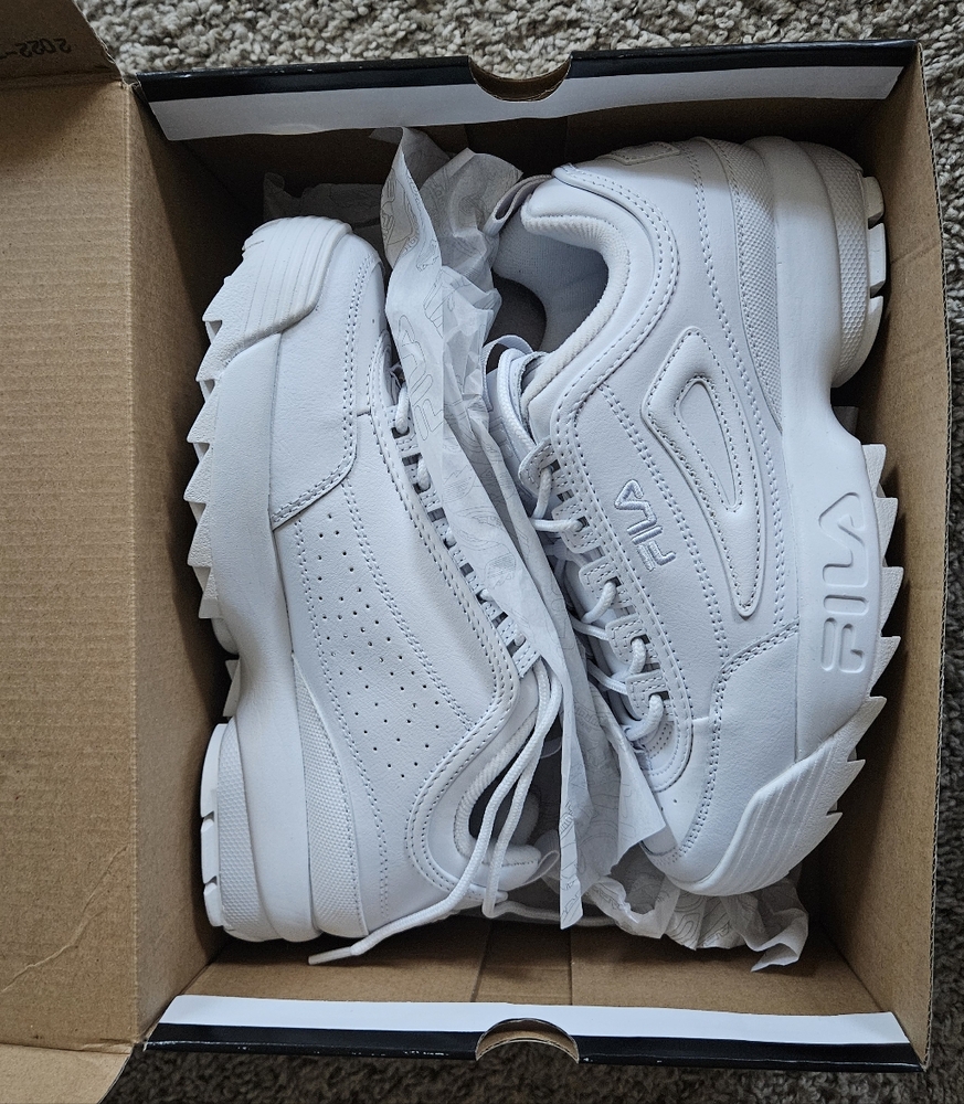 NEW FILA Women's Disruptor II Premium Sneakers - White Chunky Sneakers